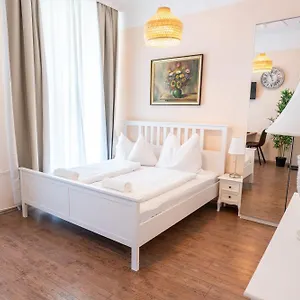 Otel Schoenbrunn, Viyana