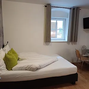 Ante Portas , Salzbourg Autriche