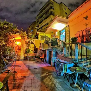  Hostal Milingona Center Albania